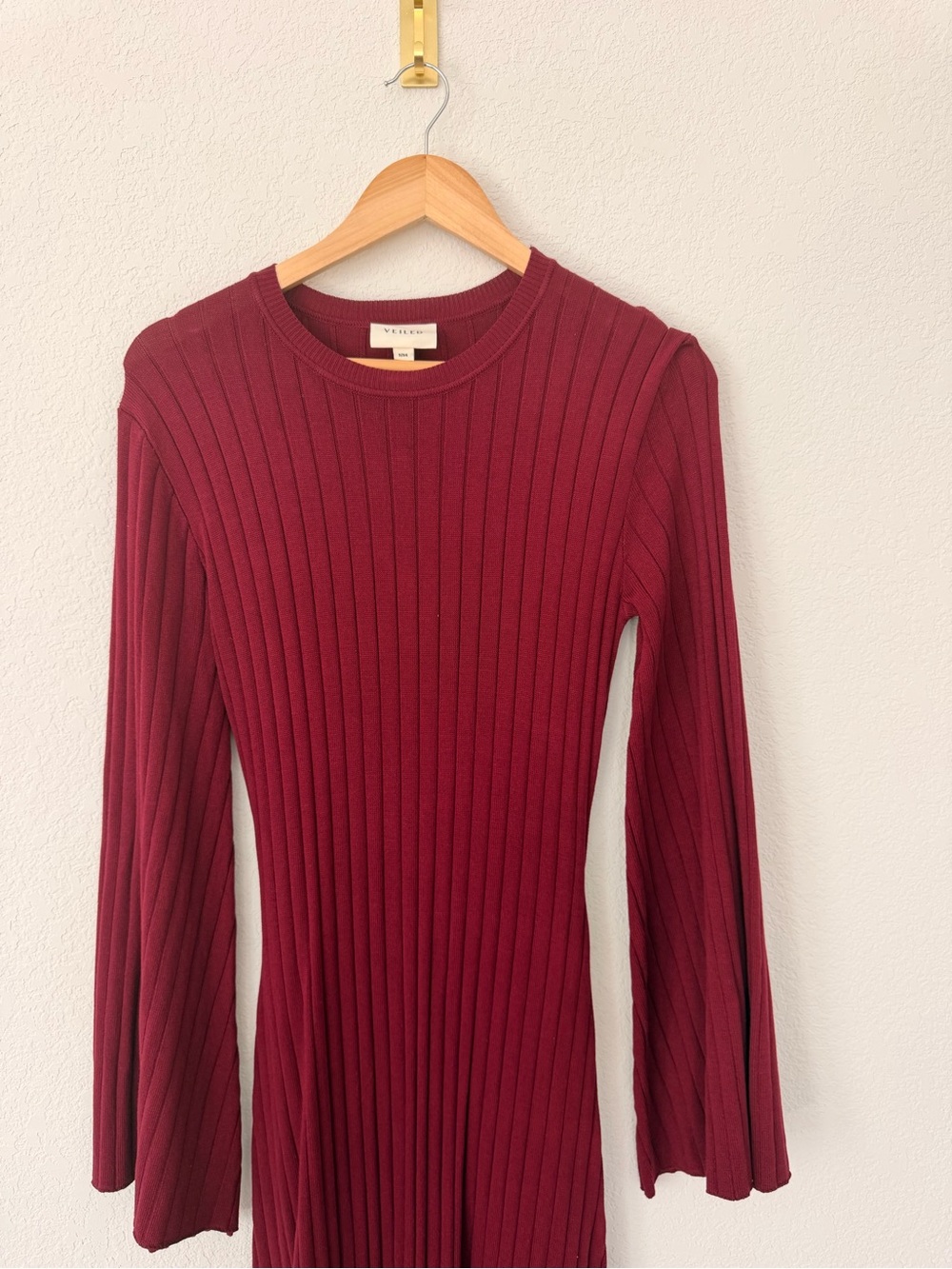 Fitted Ribbed Long-Sleeve Dress in Burgundy